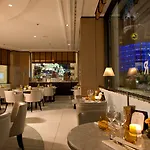 Waldorf Astoria Otel 5*
