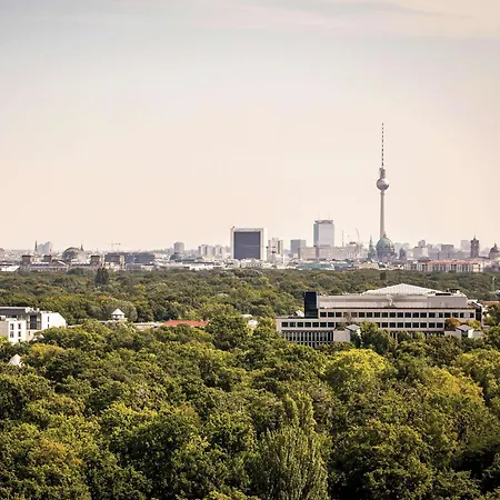 والدورف أستوريا 5* برلين