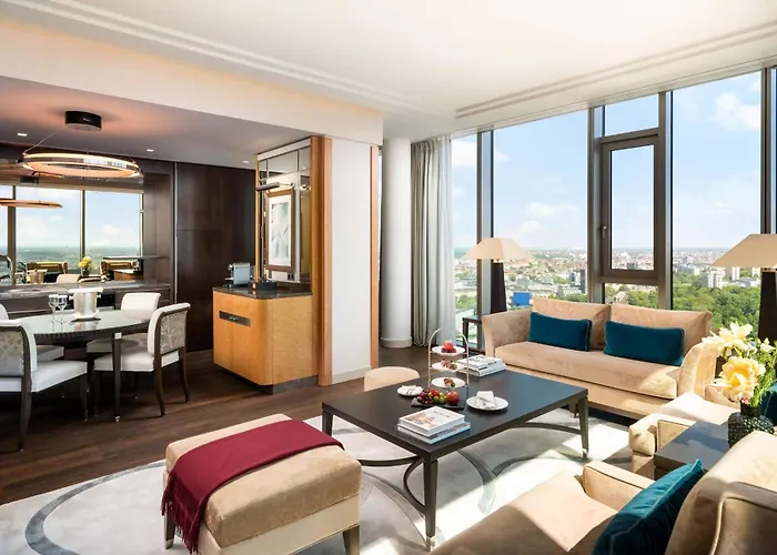 Waldorf Astoria Hotel 5*