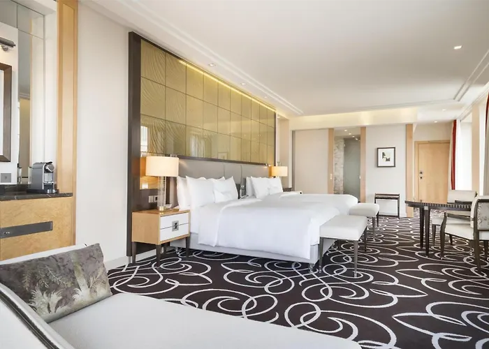 Waldorf Astoria 5* Berlín