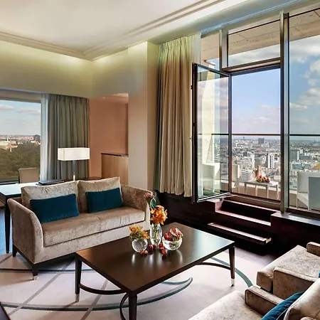 מלון Waldorf Astoria