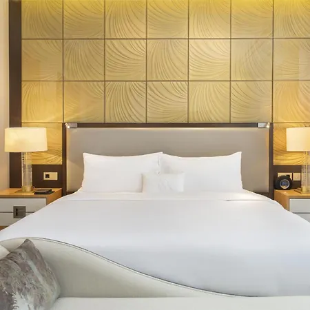 Waldorf Astoria 5*