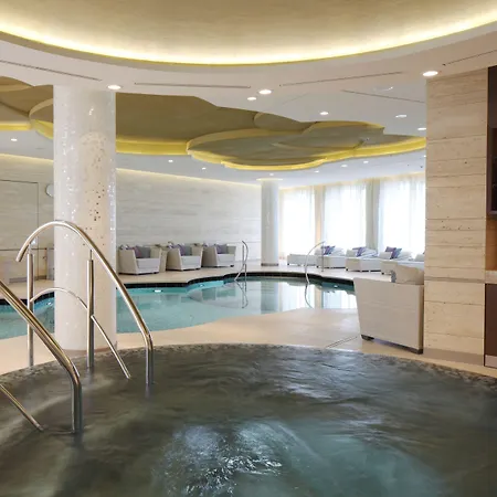 Waldorf Astoria מלון ברלין