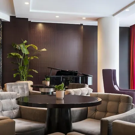Waldorf Astoria 5* ברלין