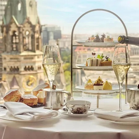 والدورف أستوريا